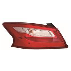 LKQ - 2017-2018 Nissan Altima Tail Light Assembly