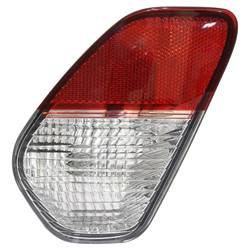 2016-2020 Mitsubishi Outlander Back Up Light Assembly
