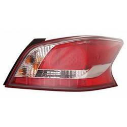 '13 Nissan Altima Passenger Side Led Tail Light Assembly